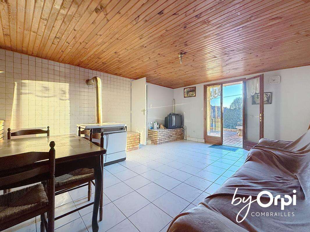 Maison à LE QUARTIER