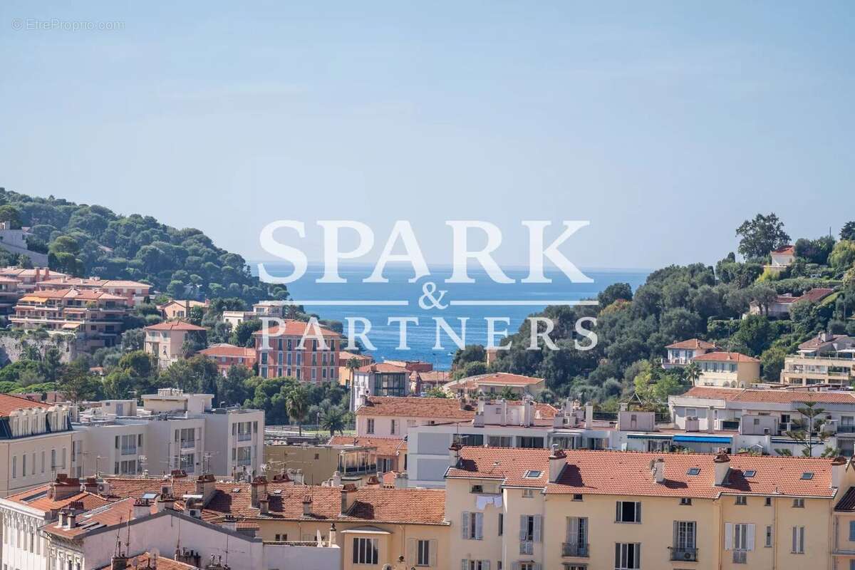 Appartement à BEAULIEU-SUR-MER