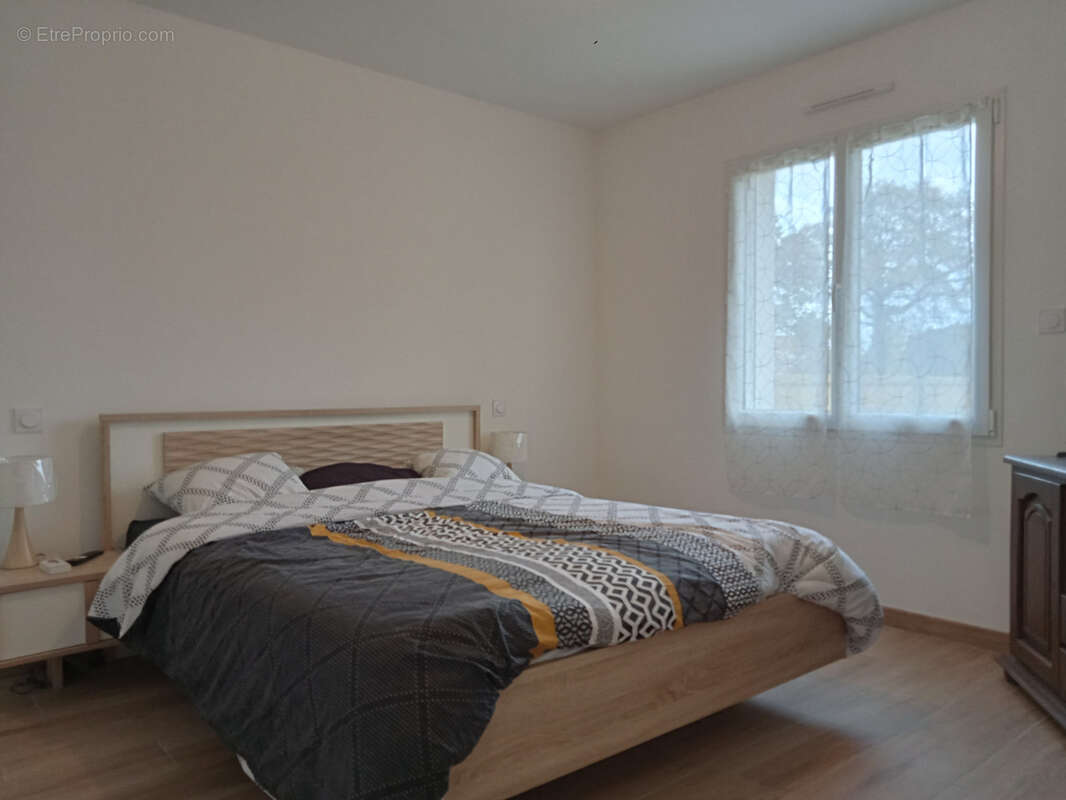 Maison à LA CHAPELLE-HERMIER