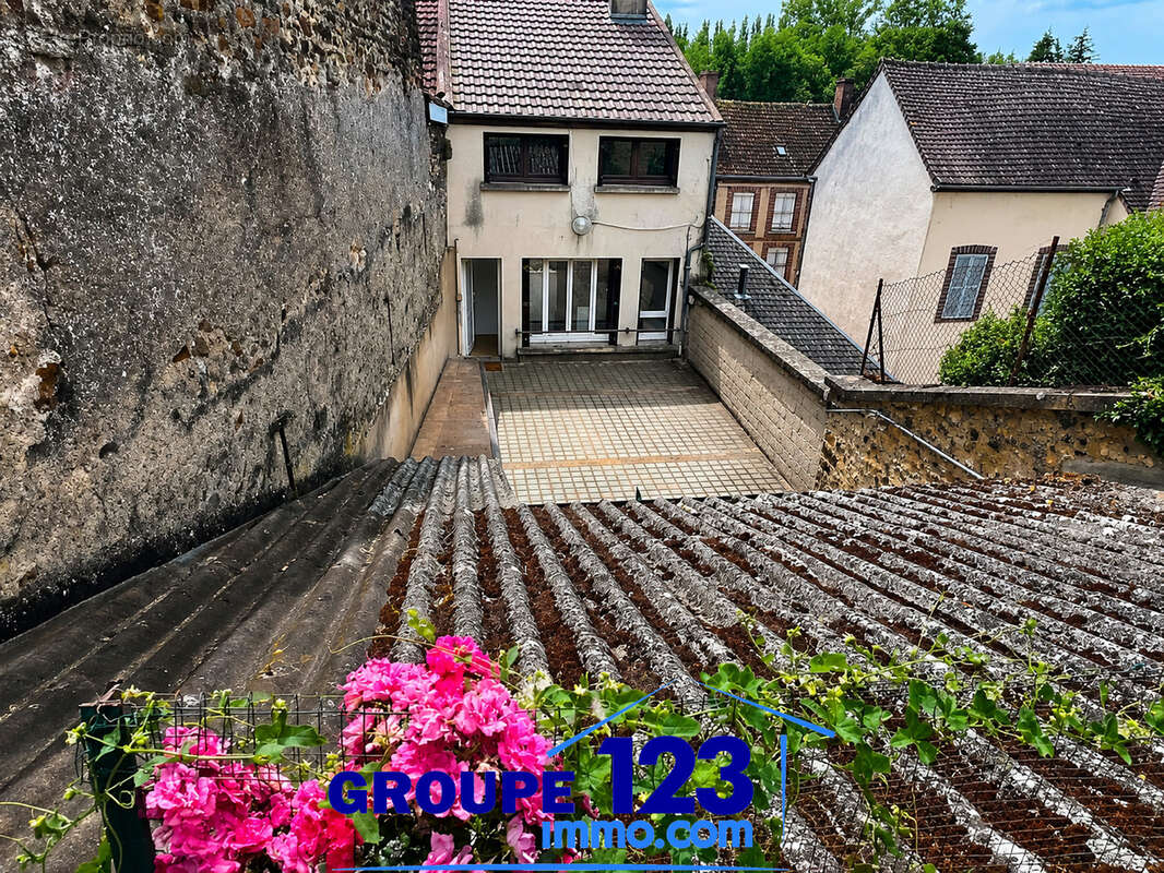Appartement à TOUCY