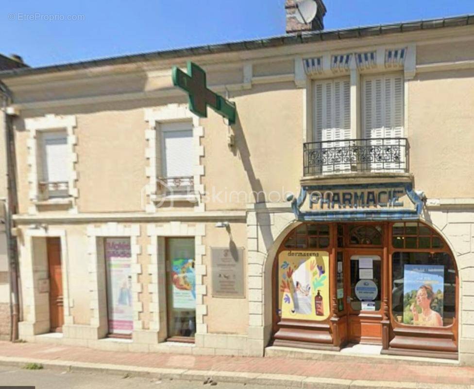 Commerce à VERNEUIL-SUR-AVRE
