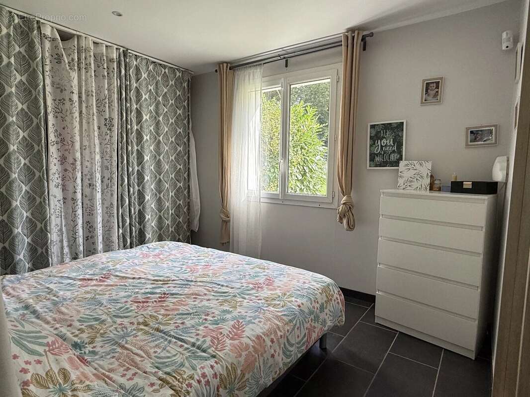 Maison à VILLEBOUGIS