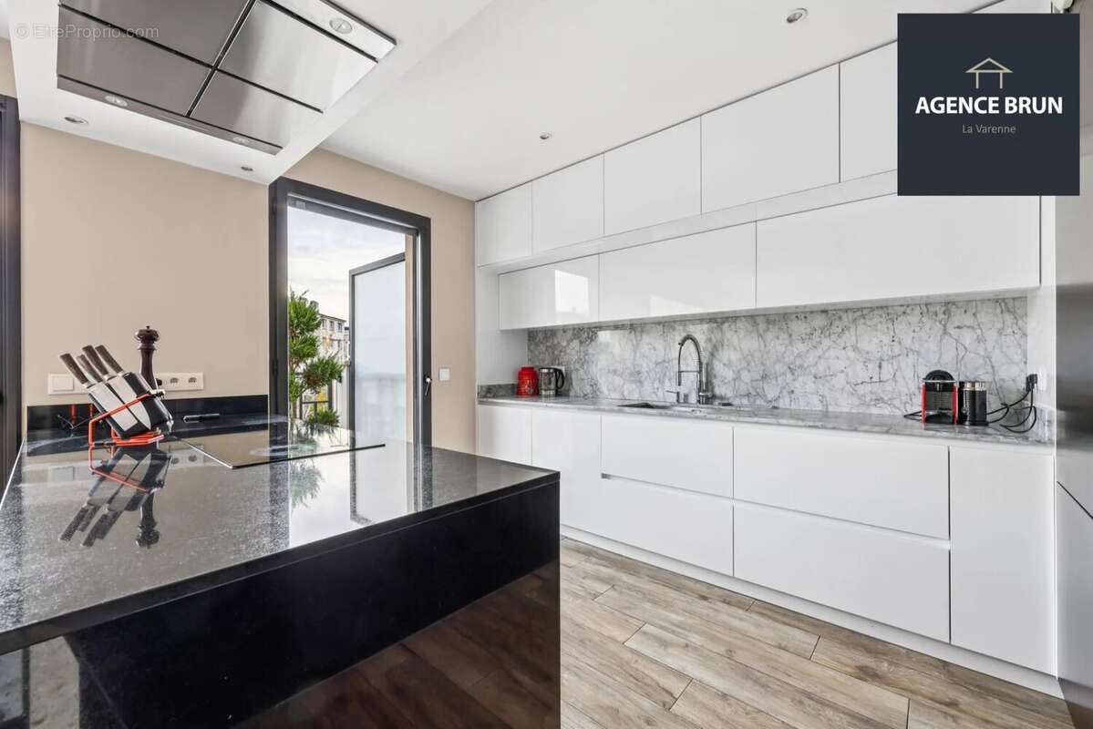 Appartement à SAINT-MAUR-DES-FOSSES