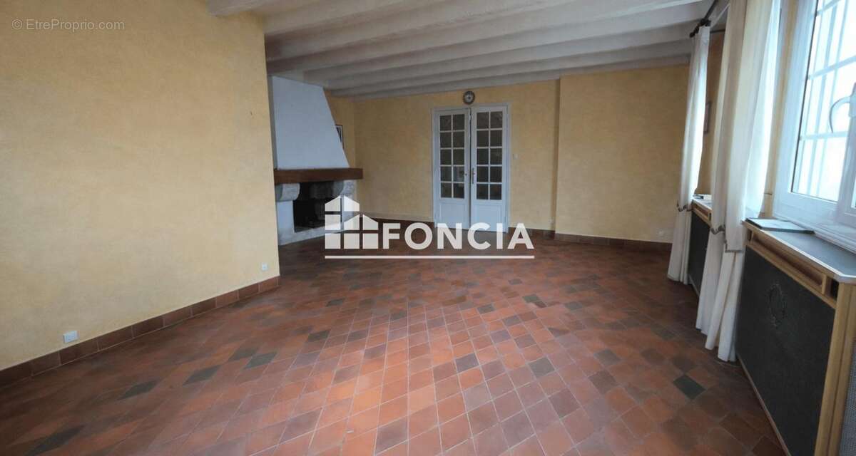 Maison à VERNOU-SUR-BRENNE