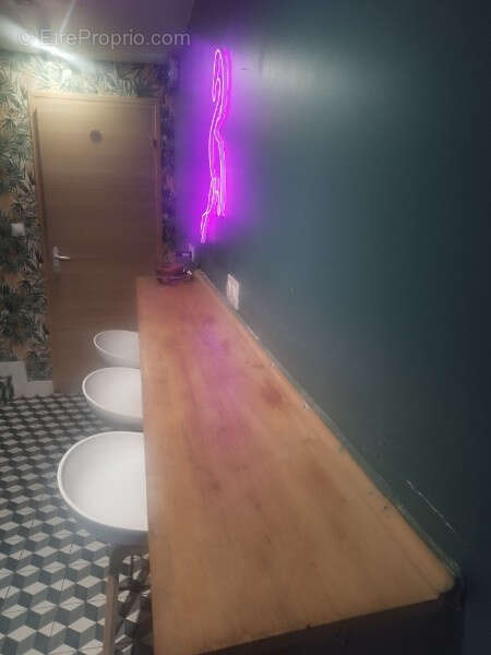 Commerce à PARIS-11E