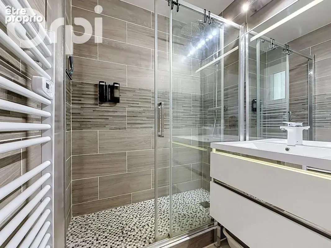 Saint-Aygulf – 2 pièces avec jardin, piscine, tennis et plage à pied - photo 6
