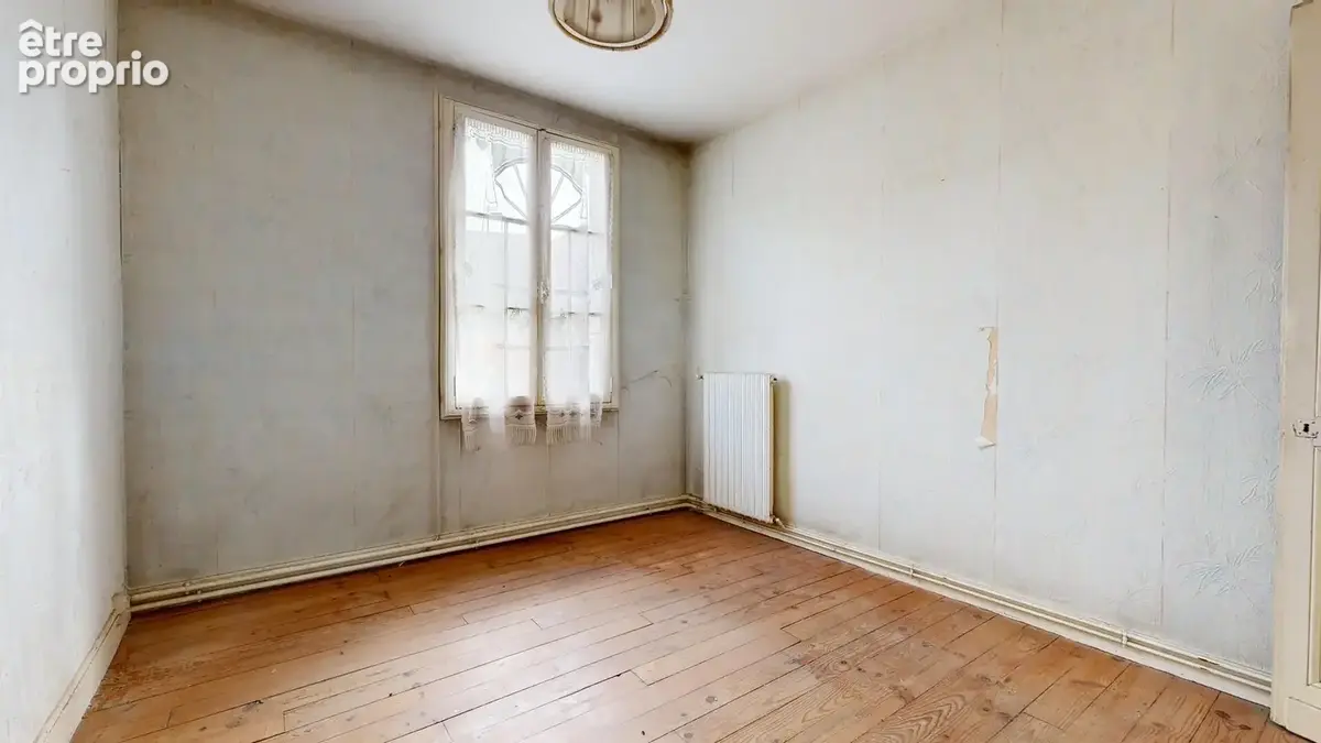 26RuedeParis09182025100054