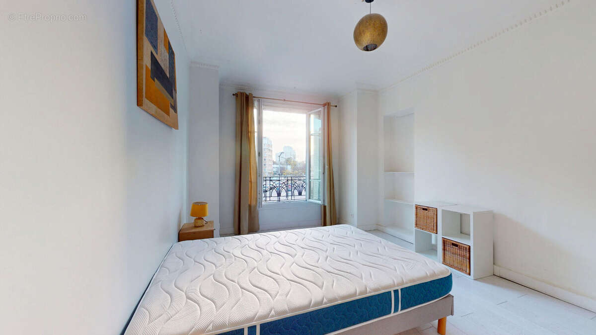 Appartement à PARIS-14E