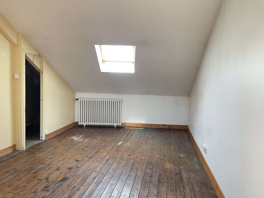 Périgueux centre — Grande maison familiale, 4 niveaux, jardin - photo 25
