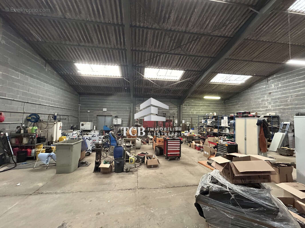 Commerce à LA HAIE-FOUASSIERE