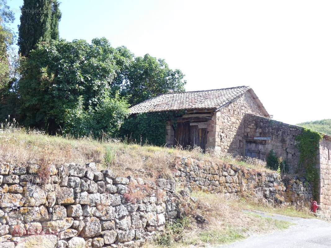 Terrain à MARNAVES