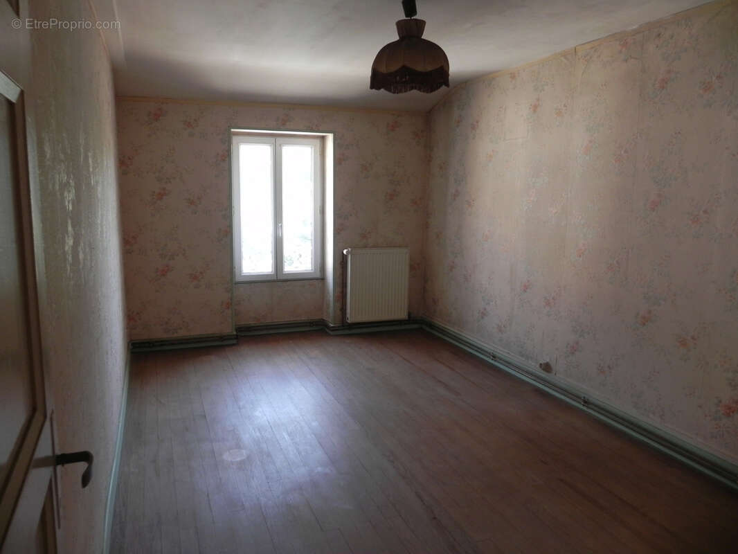 Maison à SENNECEY-LE-GRAND