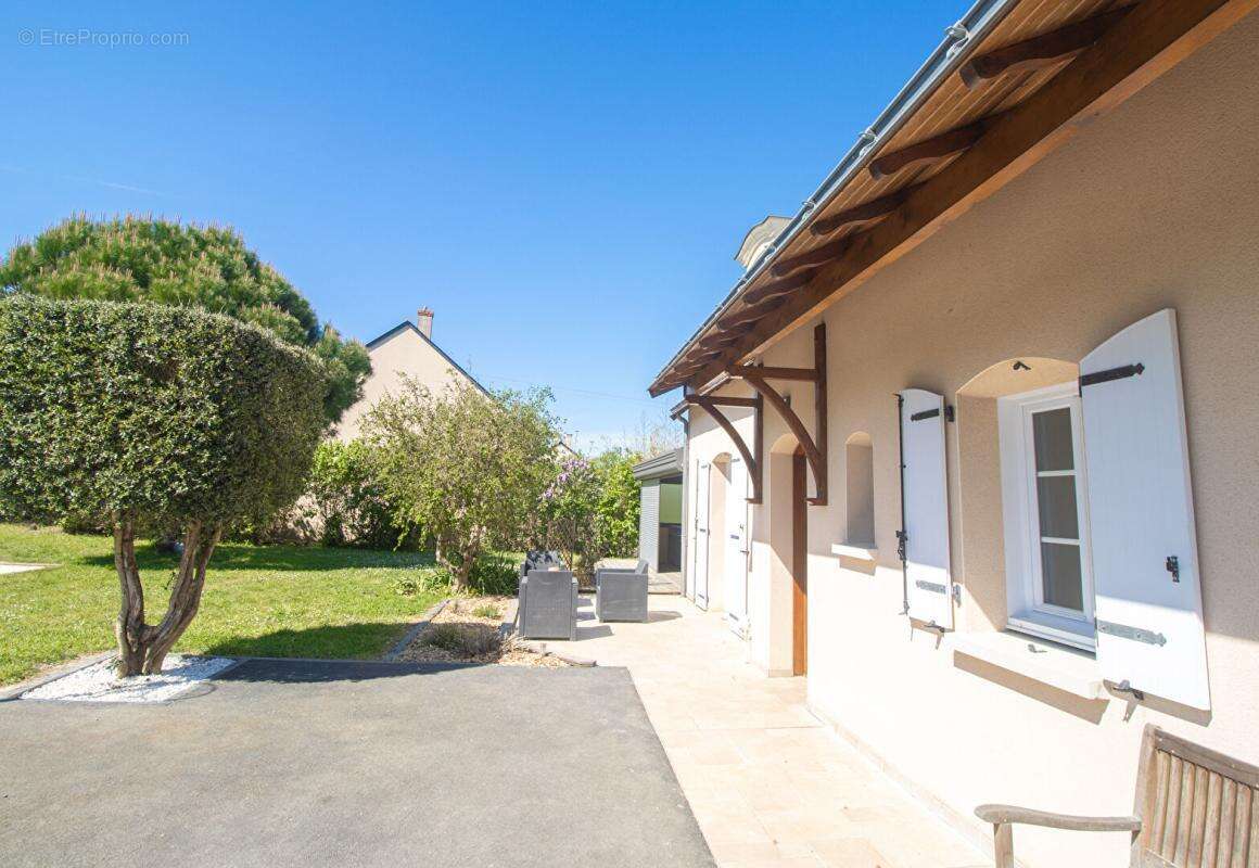 Maison à LONGUE-JUMELLES