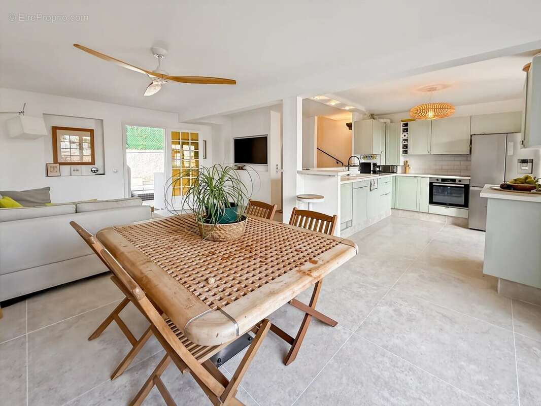 Maison à CAGNES-SUR-MER