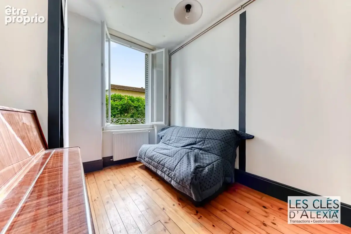 T2 bis 45,67 m² traversant / Garage box / Rez-de-jardin - photo 6