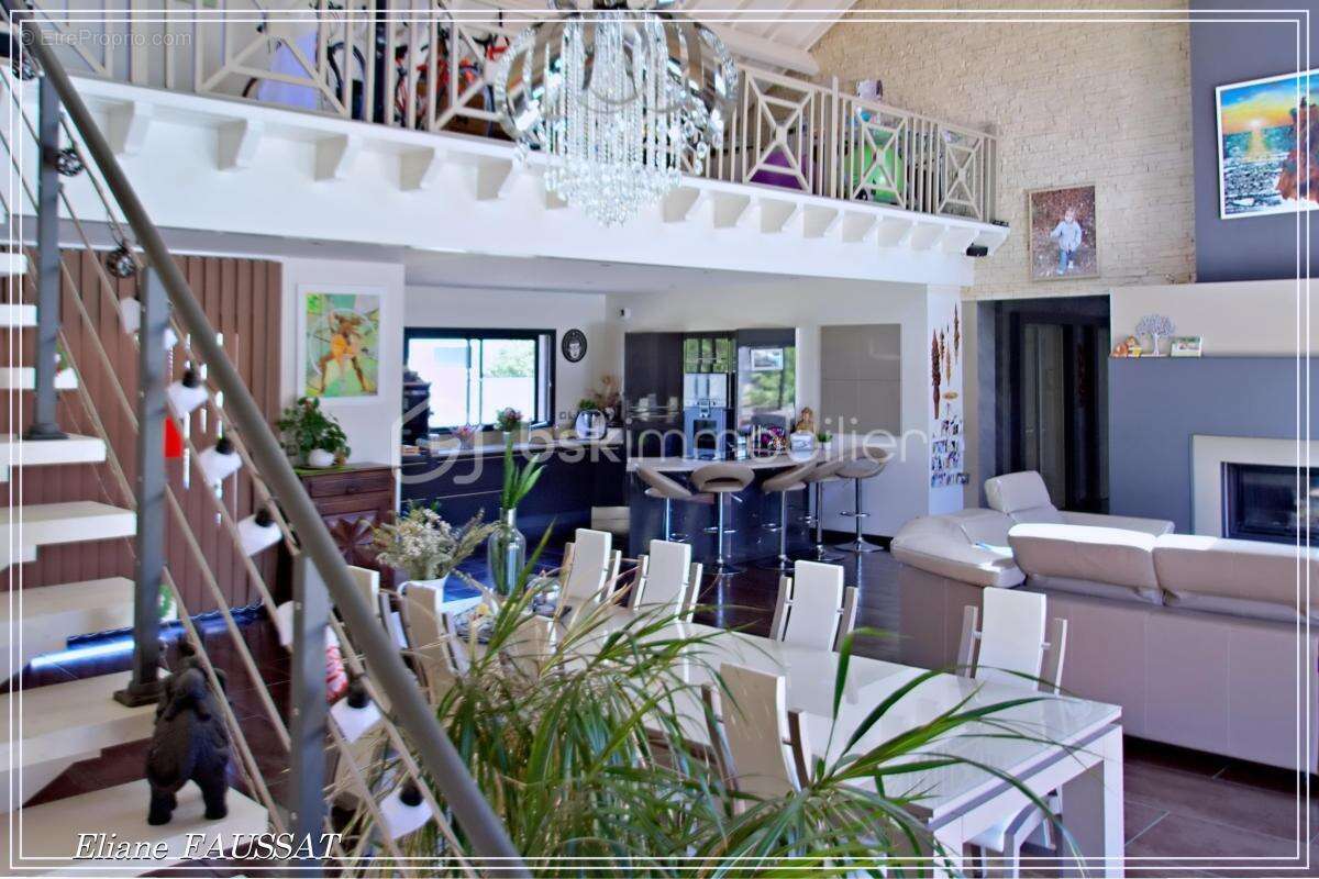 Maison contemporaine d'exception, 235 m² de bien être et d'art de vivre sur 1818 m² de terrain - photo 5