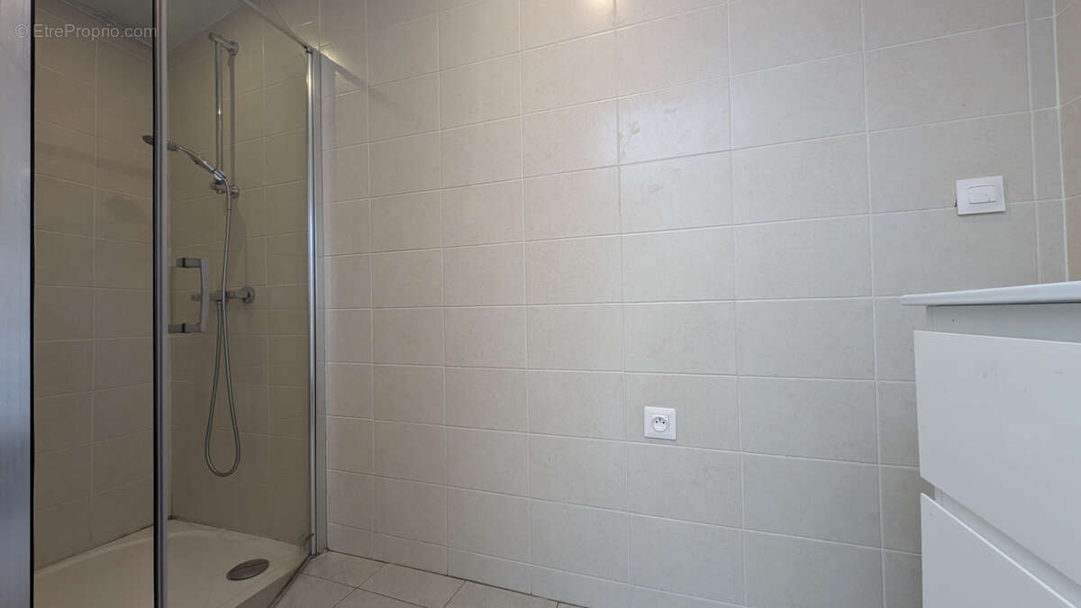 Maison à LES LANDES-GENUSSON