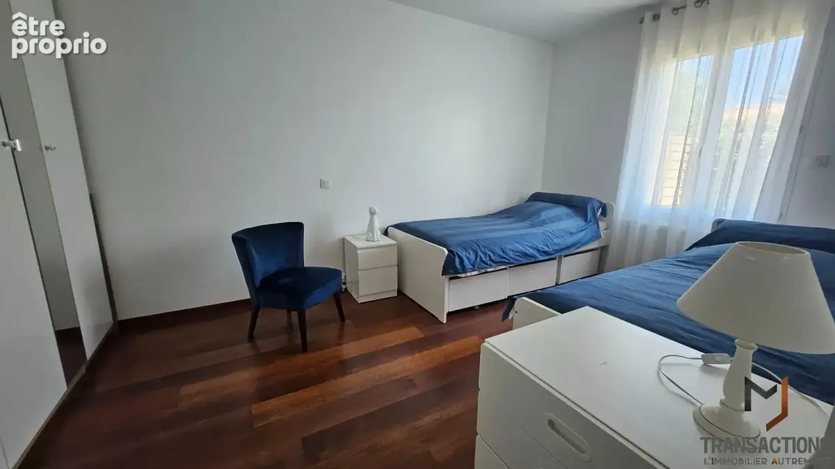 Maison Plain Pied 4 Chambres  + bureau - Bourg de Saint Hilaire De Chaléons - photo 6