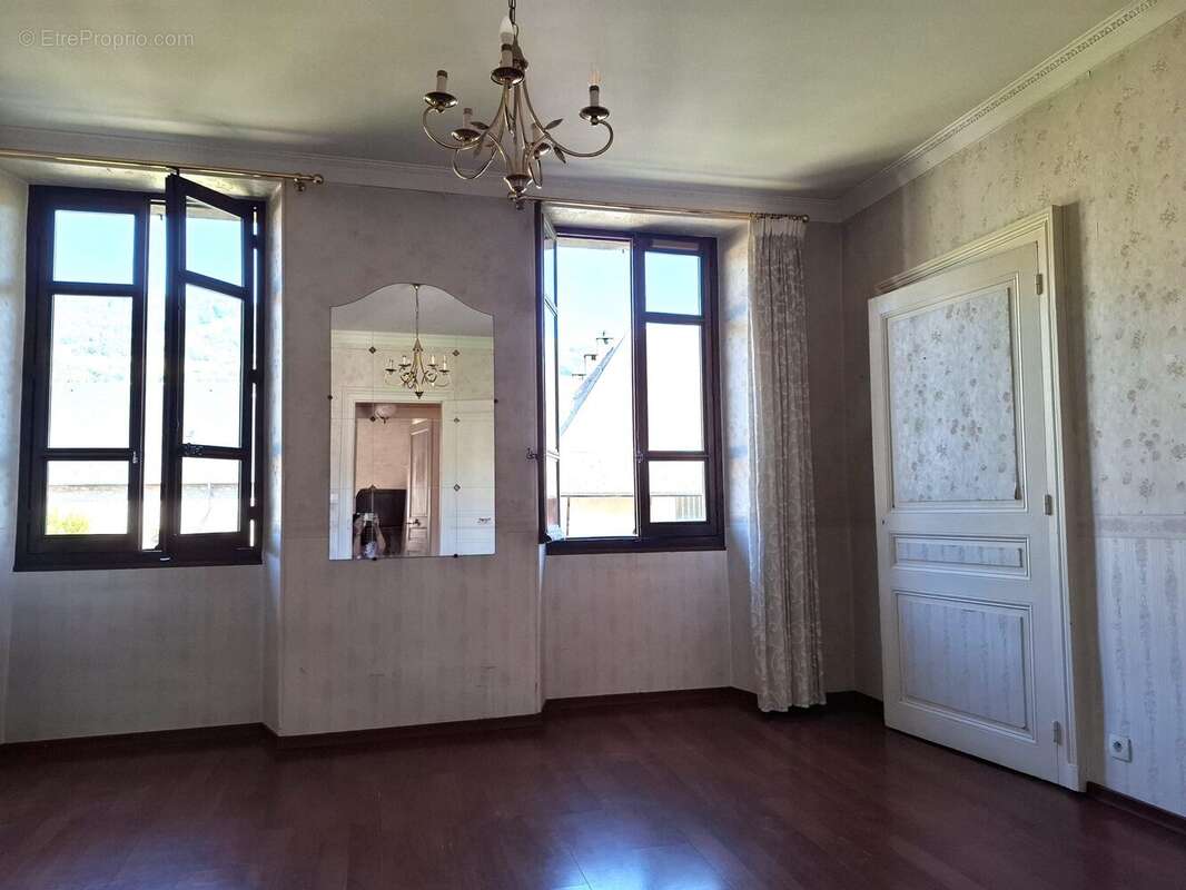 Appartement à LA ROCHETTE