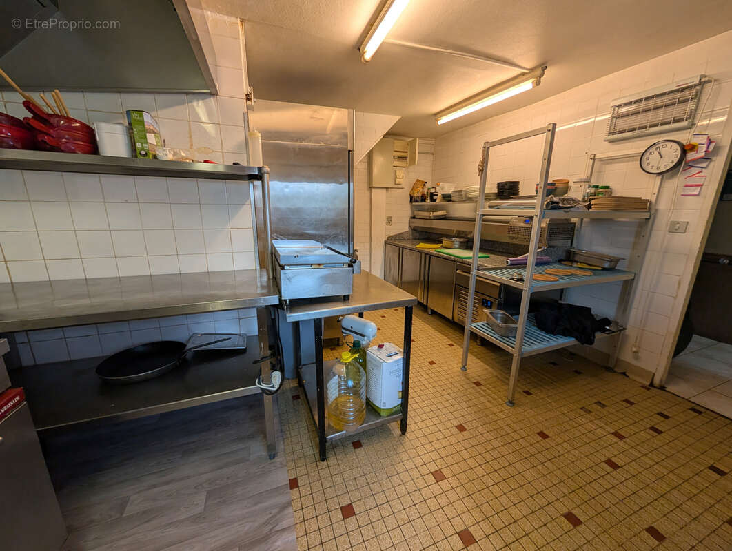 Commerce à PLELAN-LE-GRAND