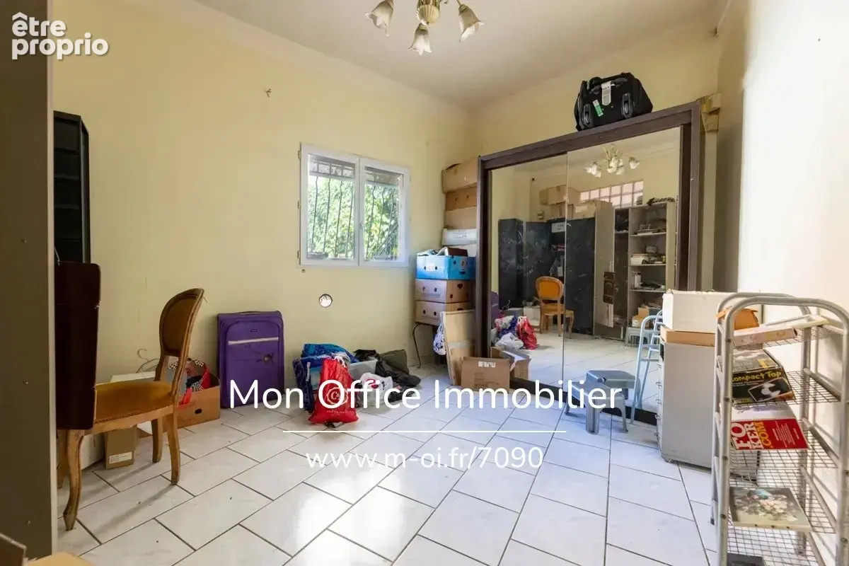 Référence : 7090-AMB - Immeuble 5 pièces avec local commercial et chambre froide - photo 21