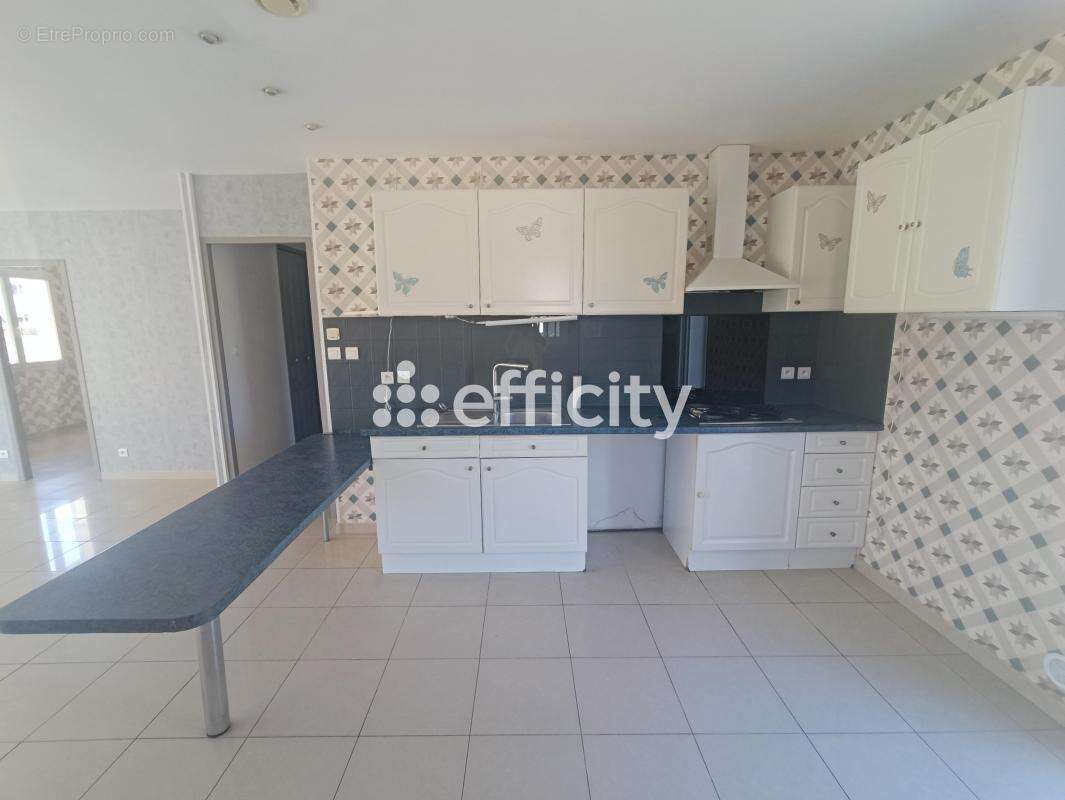 Maison à COLOMBIERS