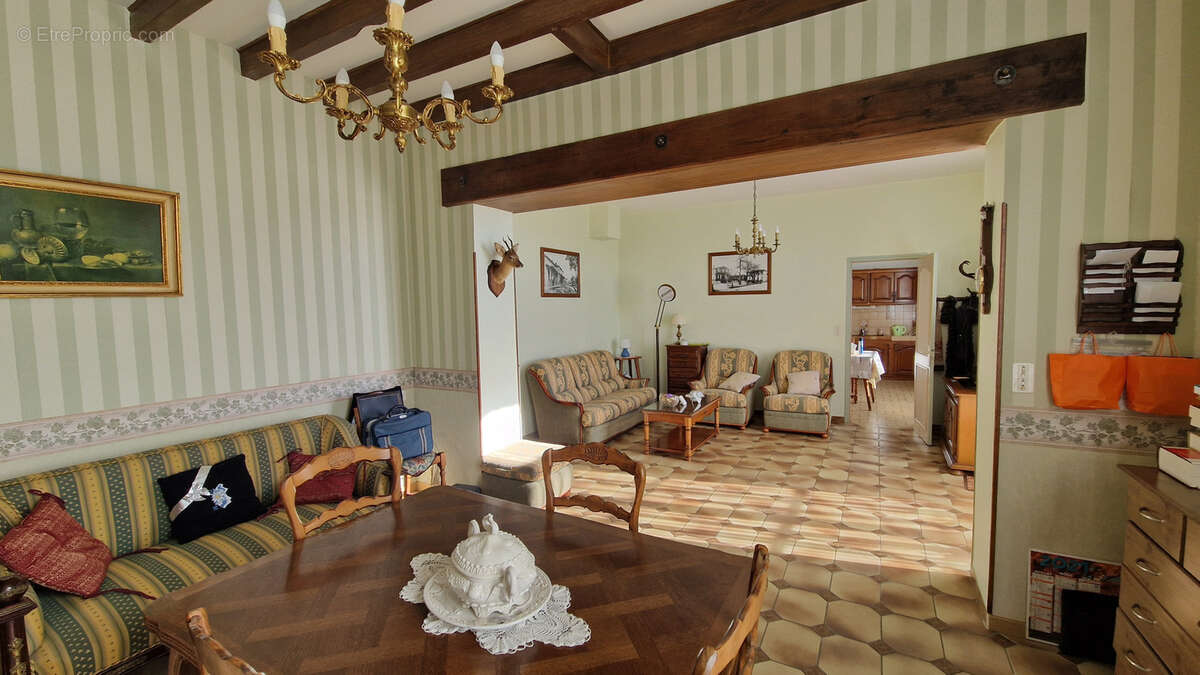 Maison à SAINT-MACAIRE