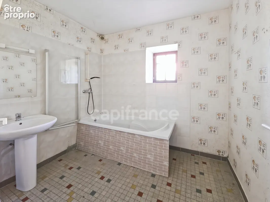 Maison en pierre à renover - photo 8