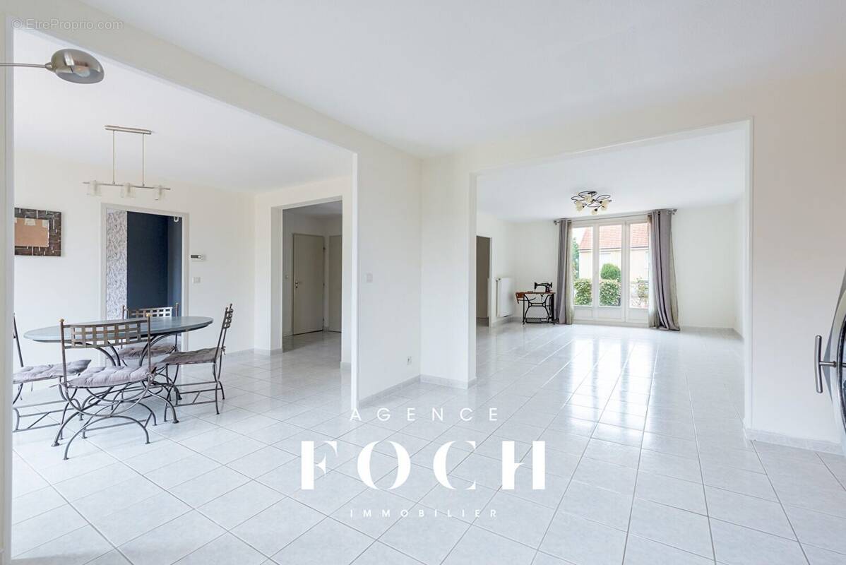 Maison à GONDREVILLE