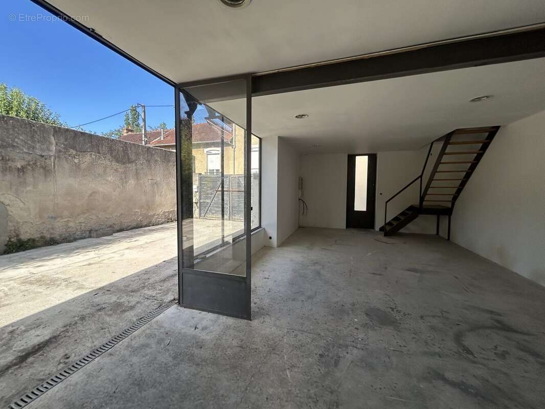Maison 130 m² à Montlucon  - photo 3