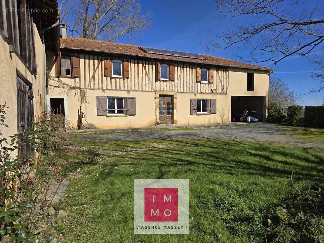 Maison à TRIE-SUR-BAISE