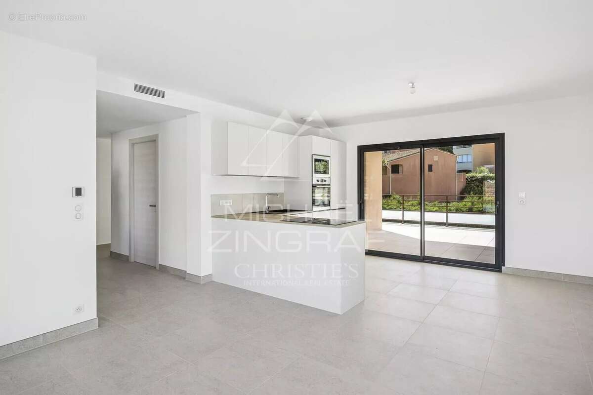 Appartement à SAINT-RAPHAEL