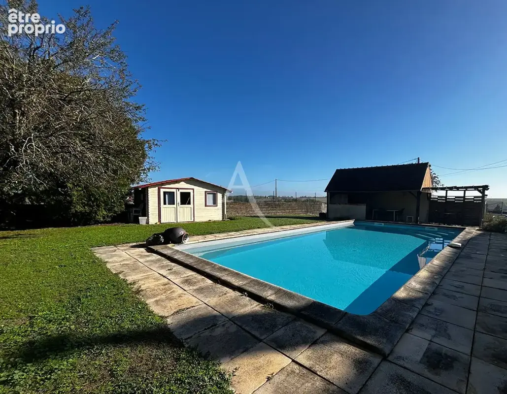 Maison 5 pièces 132 m² à vendre à Blere (37150) - photo 2