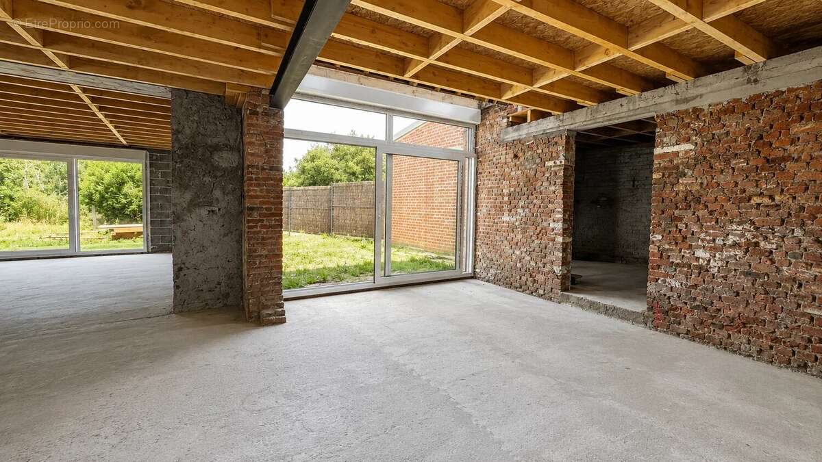 Maison à BOUVIGNIES