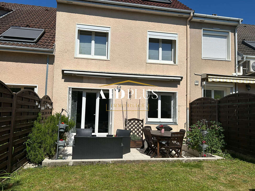 Maison à SAINT-LEU-LA-FORET