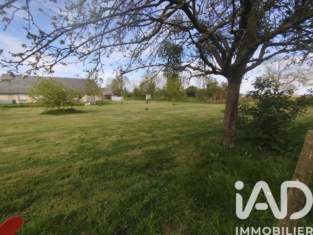 Terrain 1170 m² à Flancourt-Catelon  - photo 2