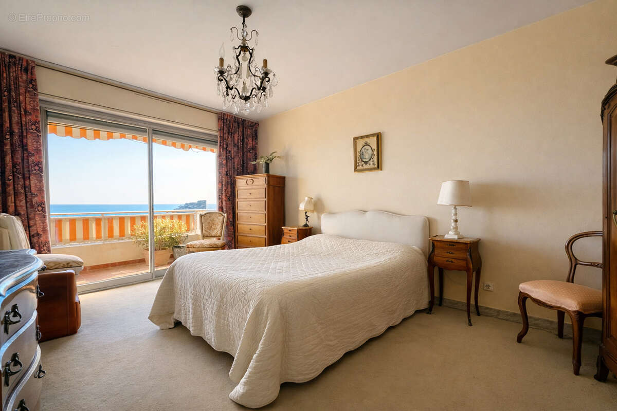 Appartement à ROQUEBRUNE-CAP-MARTIN