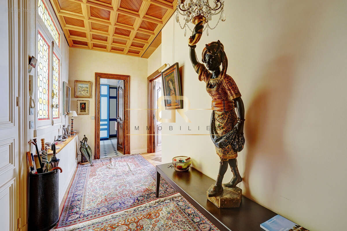 Appartement à PARIS-7E