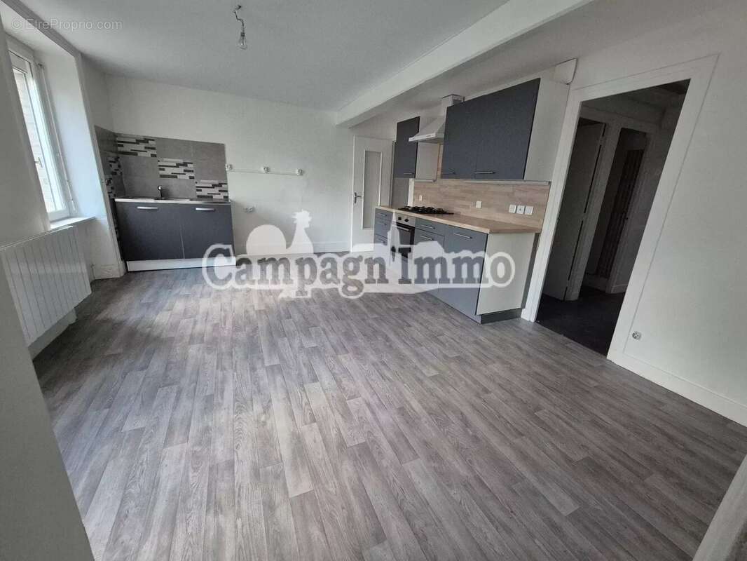 Maison à ESSERTINES-EN-DONZY