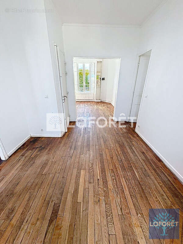 Appartement à VIGNEUX-SUR-SEINE