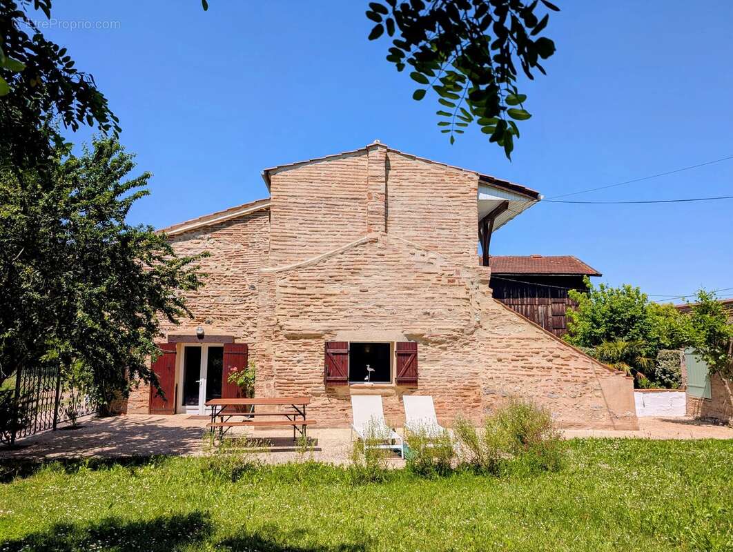Maison à CLAIRAC