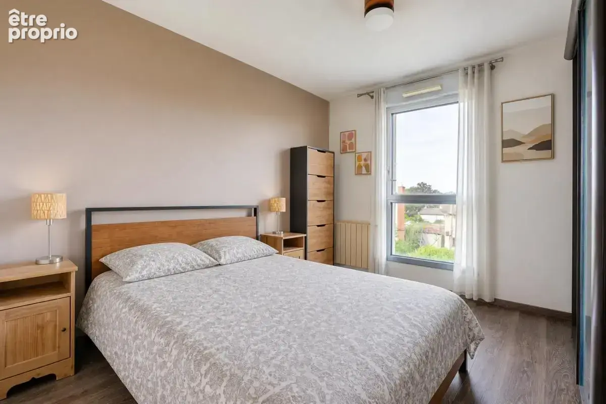 Appartement de 3 pièces de 67,30 m² à Vaulx-en-Velin - photo 2