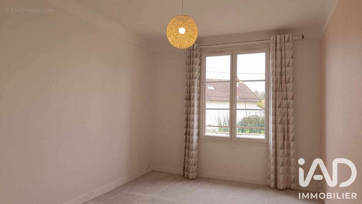 Appartement 80 m² à Auxerre  - photo 6