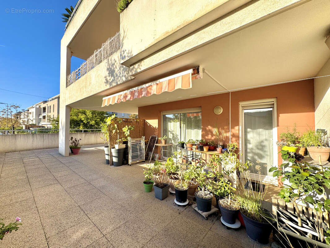 Appartement à HYERES