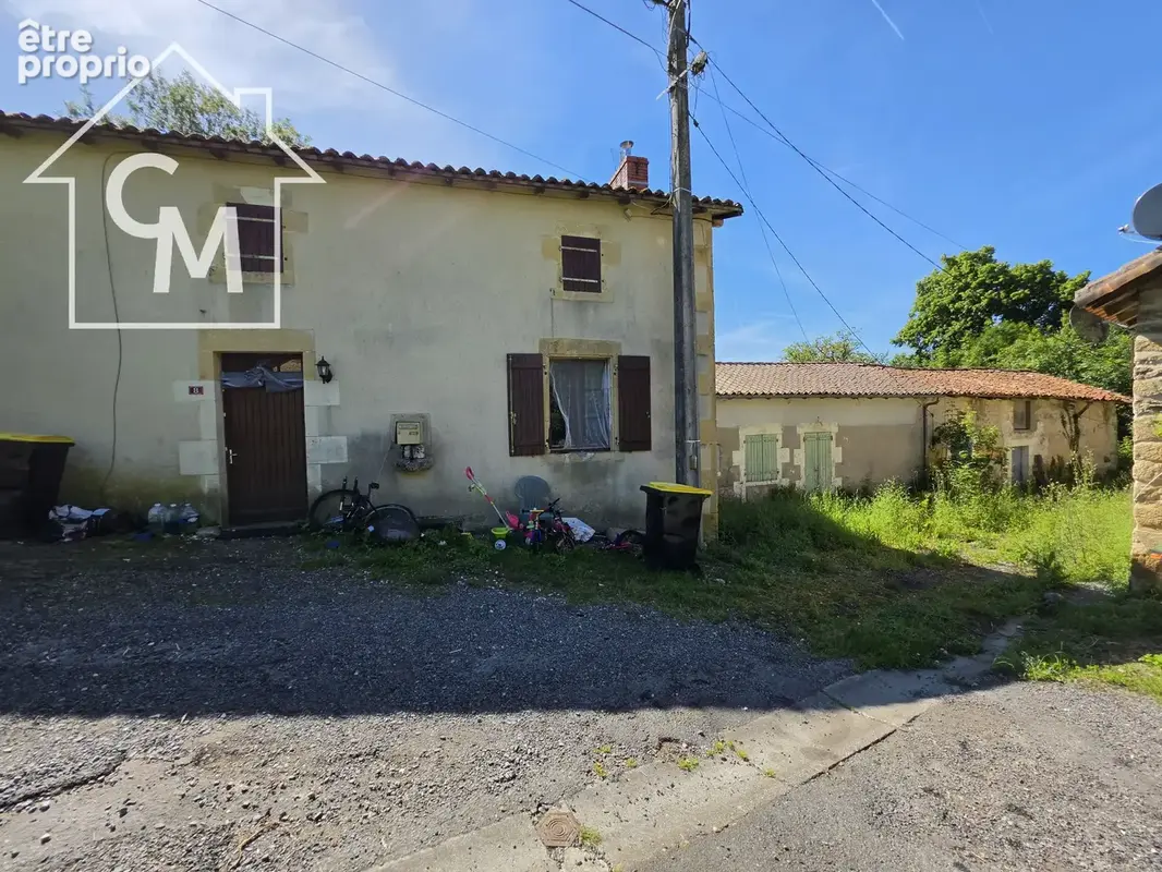 Maison à rénover avec dépendances et grange   alloue - photo 24
