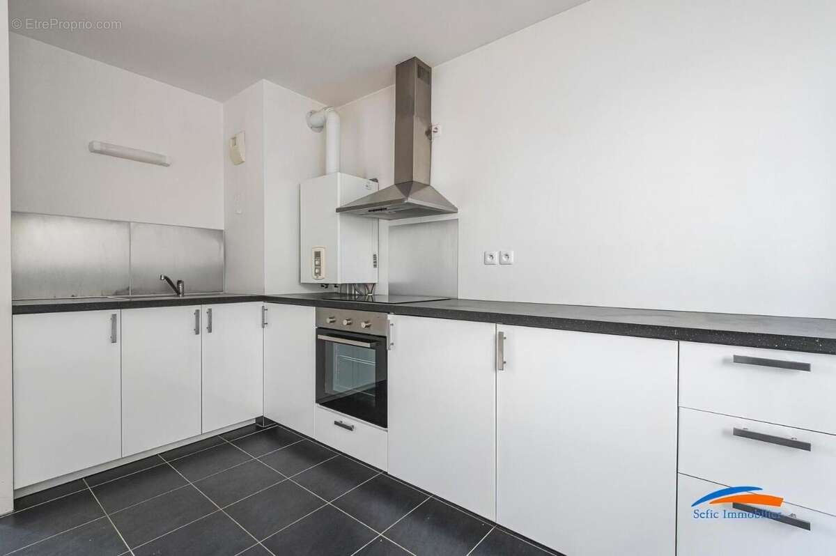   - Appartement à REIMS