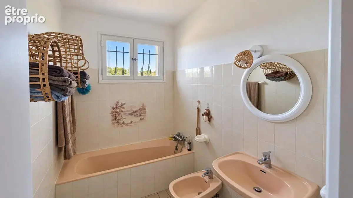 Lauris – villa 6 chambres – grand terrain constructible et divisible - photo 15