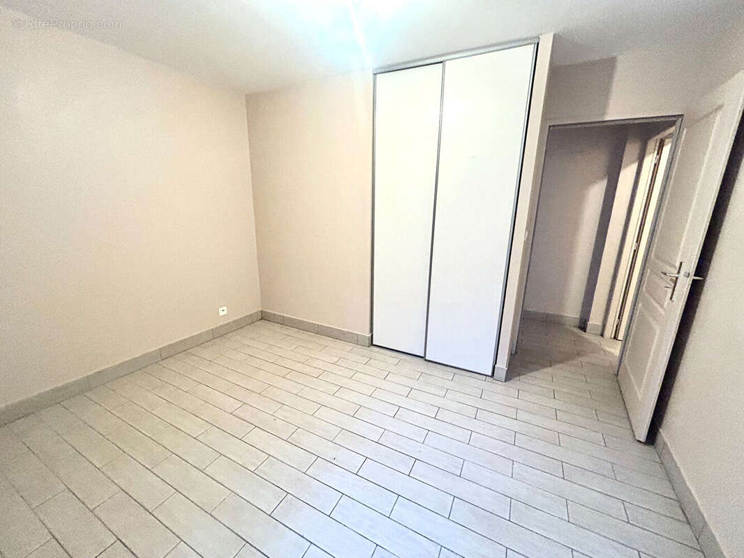 Appartement à FOURAS