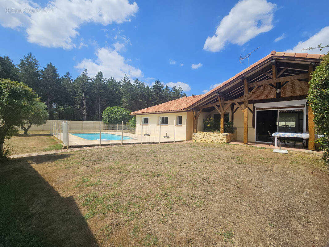 Maison à VILLENAVE