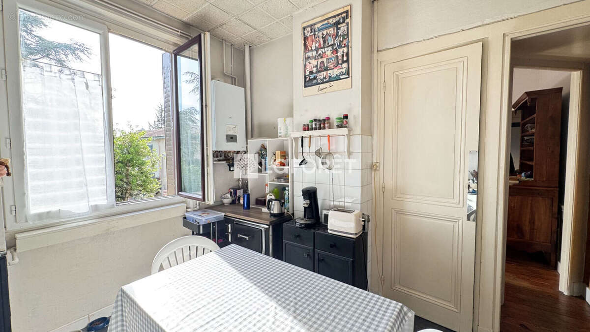 Appartement à LYON-5E